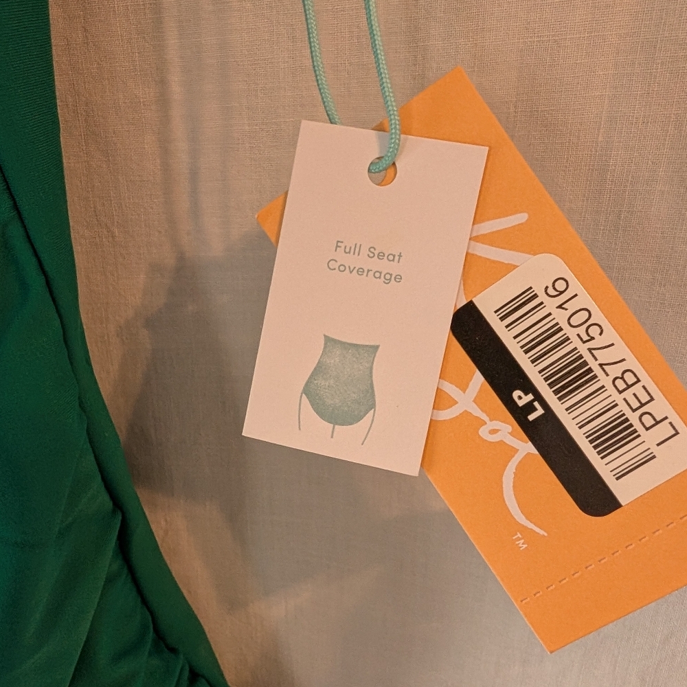 NEW Kona Sol Twist-Front Square Neck Full Coverage One Piece Swimsuit Green - Picture 6 of 7
